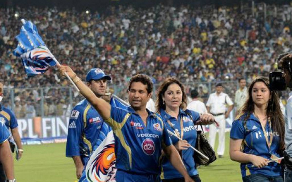 Mumbai Indians win the IPL 2013